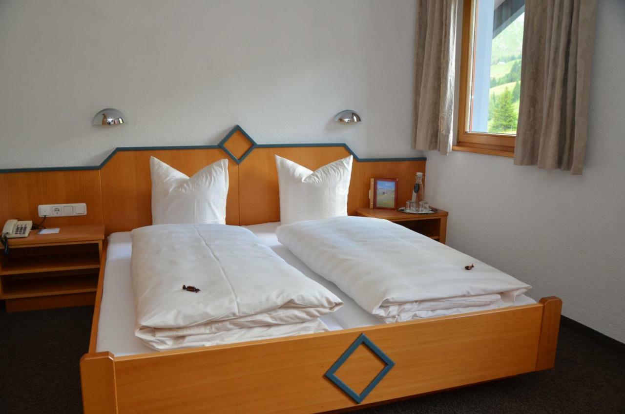 Laendle Hotel Дамулс Екстериор снимка